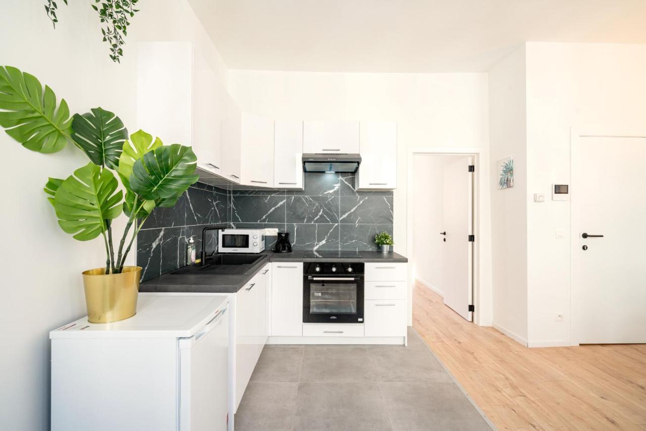 Beautiful Central Cityflats Anversa Esterno foto